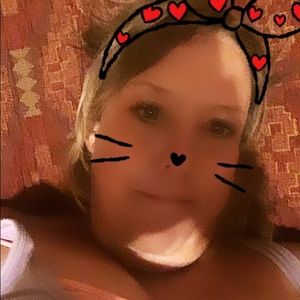 Meet your Posher, Carla